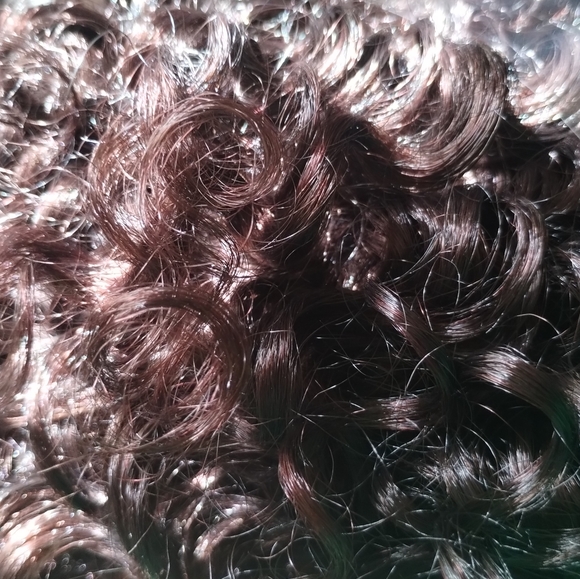 NWT Especially Yours Curly Synthetic Wig - Picture 15 of 15